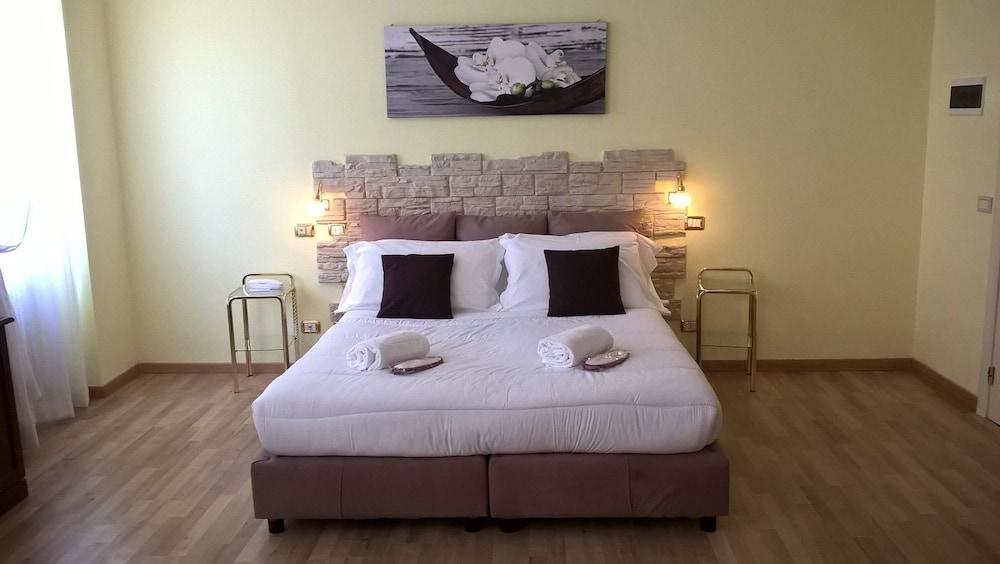 Hotel Villa Delle Ortensie Sant'Omobono Imagna Kültér fotó
