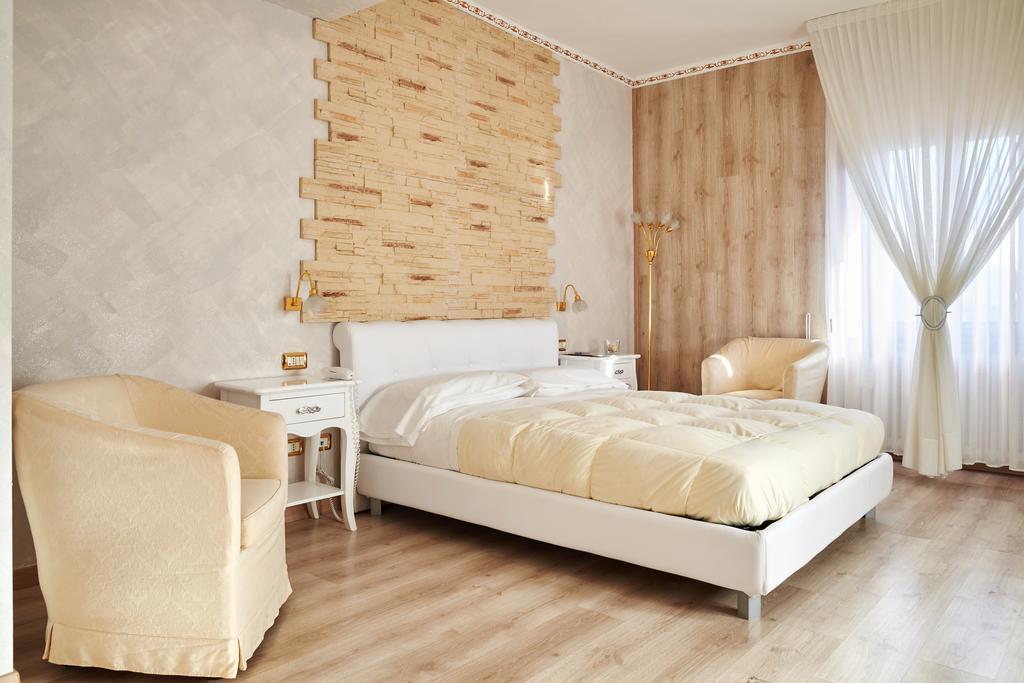 Hotel Villa Delle Ortensie Sant'Omobono Imagna Kültér fotó